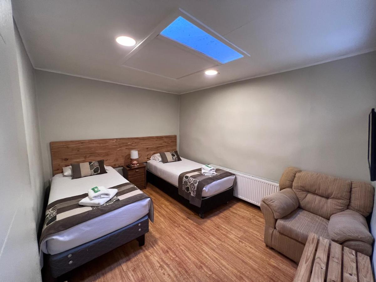 Hostal Reymer Patagonia Puerto Natales Dış mekan fotoğraf