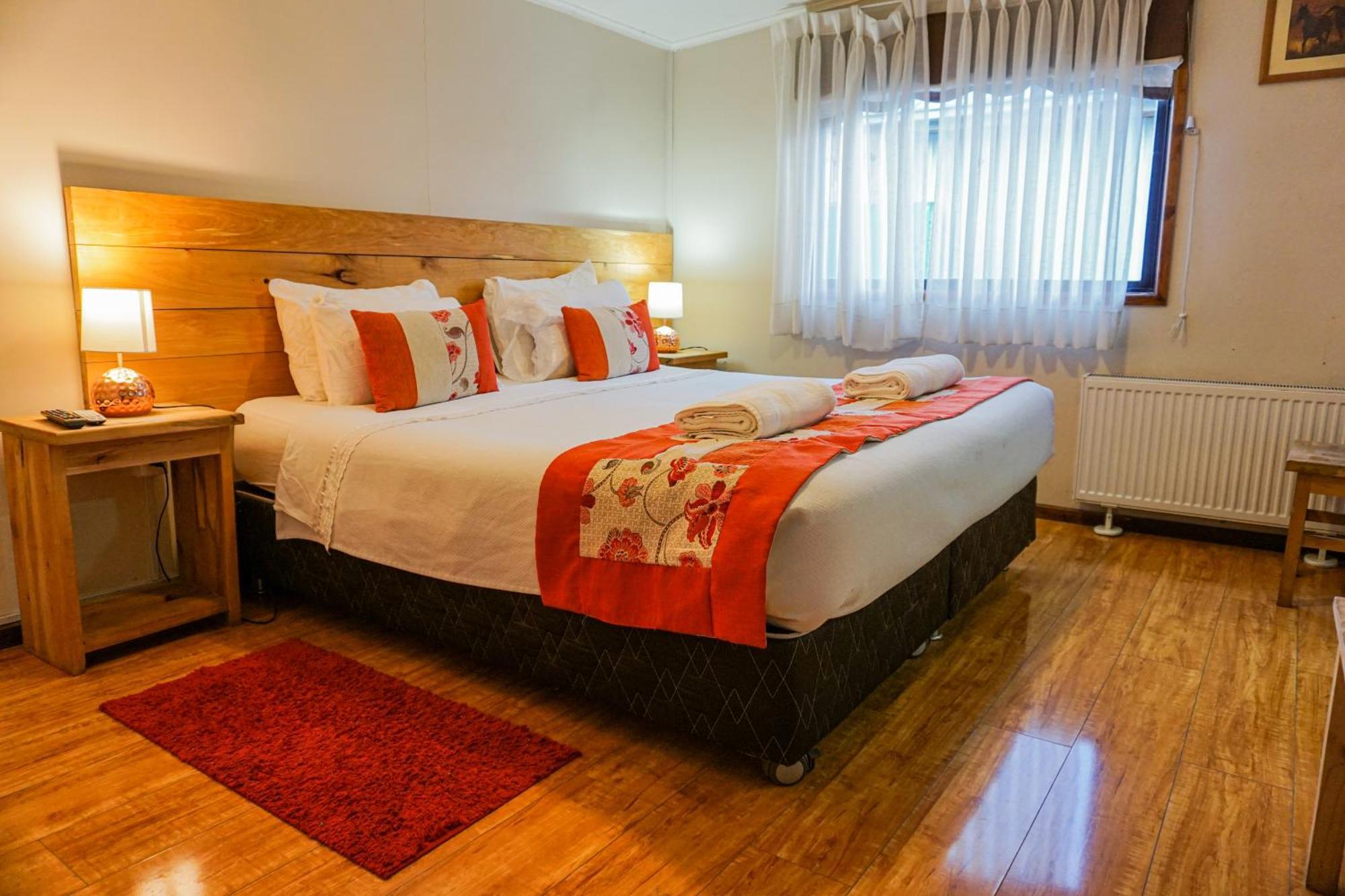 Hostal Reymer Patagonia Puerto Natales Dış mekan fotoğraf